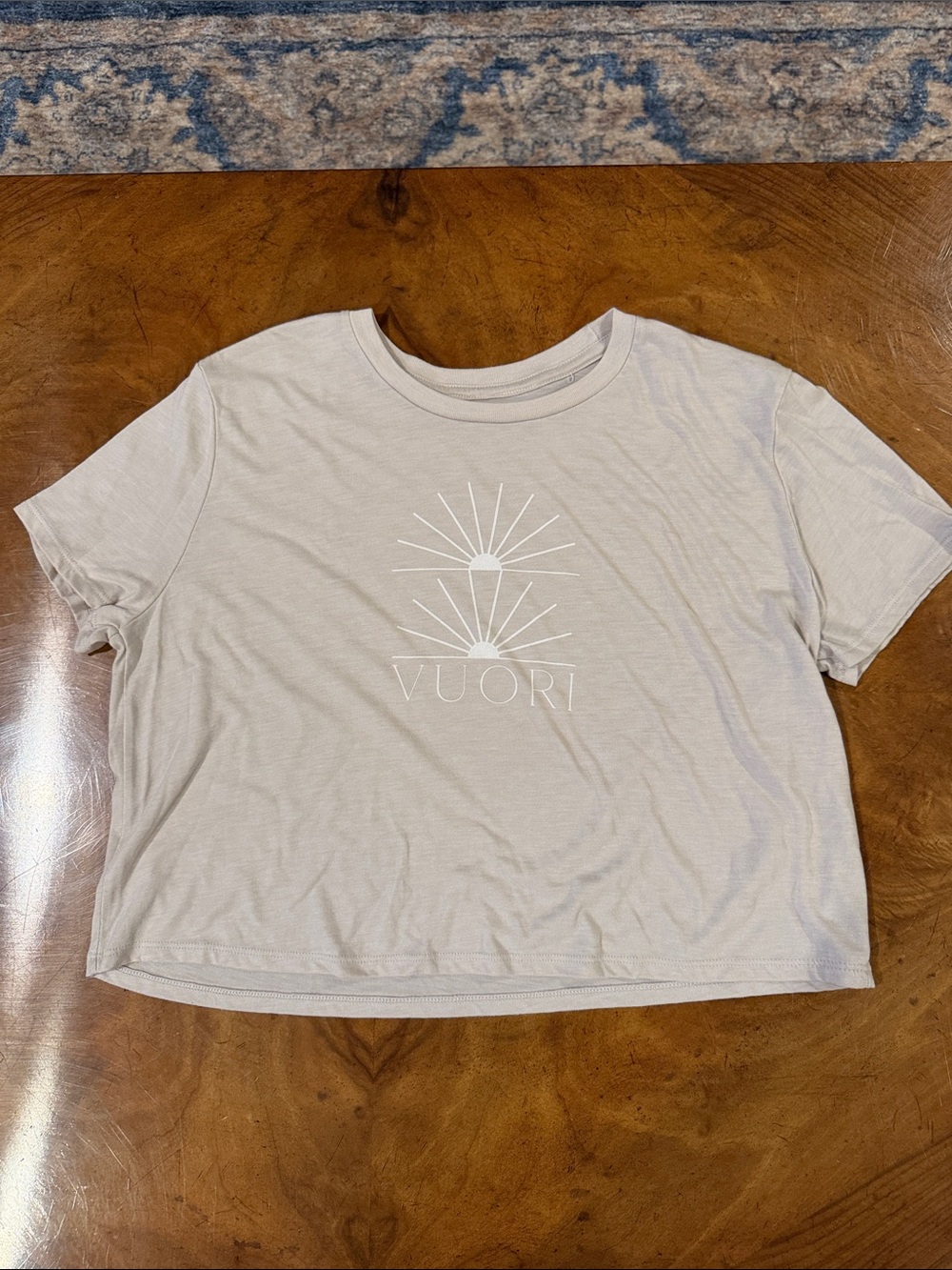 Vuori Beige Logo Crop Tee with White Graphic